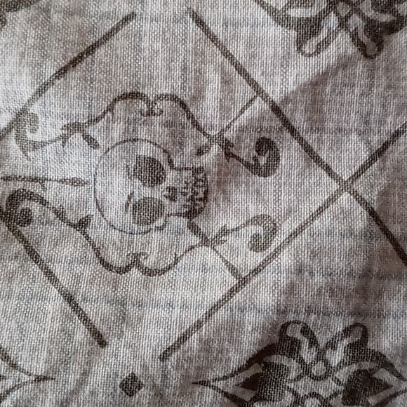 Blue Sol Men's Beige w Tan Skulls Diamond Print sz 38 - Picture 4 of 15